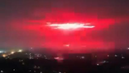 Venezula'da deprem &ouml;ncesi beliren ışıklar akıllara Hatay'ı getirdi...