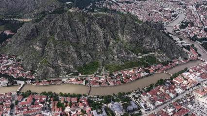 En eskisi 1800 yıllık! Amasya&rsquo;nın taş gerdanlıkları asırlara meydan okuyor