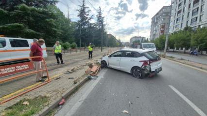 Eskişehir'de trafik kazası: Anne ve 4 yaşındaki kızı yaralandı