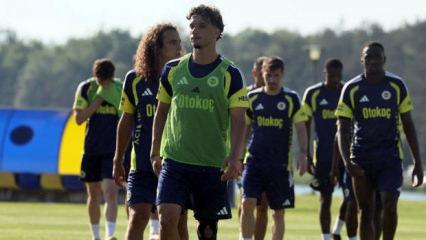 Fenerbah&ccedil;e g&uuml;n&uuml; &ccedil;ift antrenmanla tamamladı