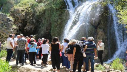 Gurbet&ccedil;iler Avrupa sıcaklarından ka&ccedil;ışın yolunu Erzincan'da buldu