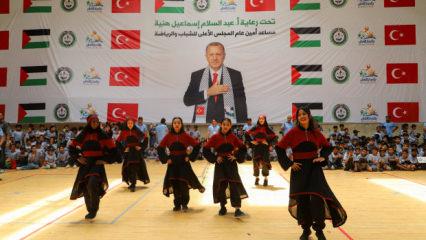 İsrail saldırılarının g&ouml;lgesinde b&uuml;y&uuml;yen &ccedil;ocuklara T&uuml;rkiye'den umut eli