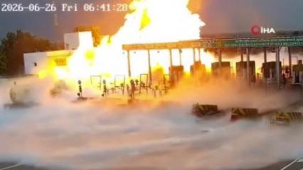 LPG y&uuml;kl&uuml; tanker kaza yaptı, ortalık yangın yerine d&ouml;nd&uuml;