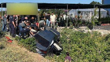 Otomobil su kanalına devrildi! Anne ve kızından acı haber!