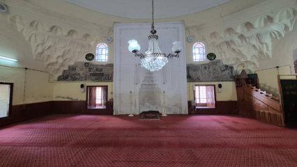 Yer: Eskişehir! 752 yıllık camide dikkat &ccedil;eken Kabe izleri