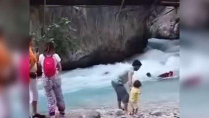 Saklıkent'te can pazarı: Suya d&uuml;şen anne ve &ccedil;ocuğu son anda kurtarıldı