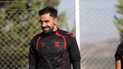 1. Lig ekibi tecr&uuml;beli futbolcusuyla s&ouml;zleşme uzattı