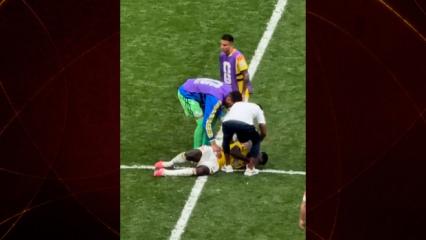 Galatasaraylı yıldız yıkıldı: Ka&ccedil;ırdığı penaltı sonrası h&uuml;ng&uuml;r h&uuml;ng&uuml;r ağladı!