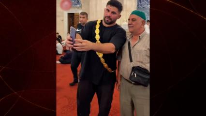 Altın kemeri takan Erkan Taş zaferini Selimiye Camii'nde ş&uuml;krederek kutladı