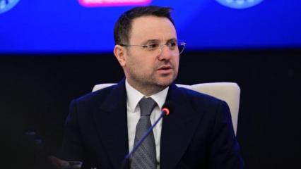 Bakan G&uuml;rlek'ten Ayasofya'nın yeniden ibadete a&ccedil;ılmasının 6. yılına ilişkin paylaşım