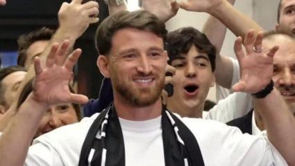 Beşiktaş'ın yeni transferi Salih &Ouml;zcan, İstanbul'da