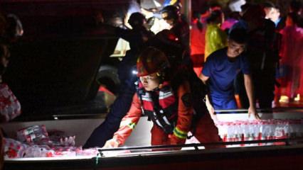 &Ccedil;in'in g&uuml;neyinde şiddetli yağışların yol a&ccedil;tığı sellerde 39 kişi &ouml;ld&uuml;