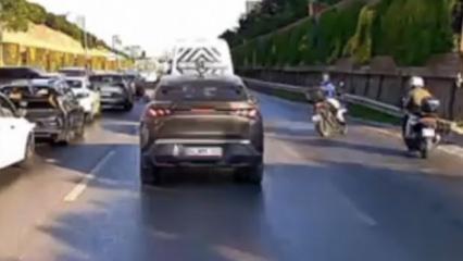 Maltepe&rsquo;de 2 motosikletli &ccedil;arpıştı: Feci kaza kamerada