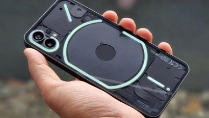 Sevilen telefon tarih oluyor! Dev marka fişini resmen &ccedil;ekti