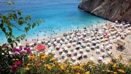 Y&uuml;ksek fiyatlar yerli turisti yabancı &uuml;lkeye ka&ccedil;ırıyor