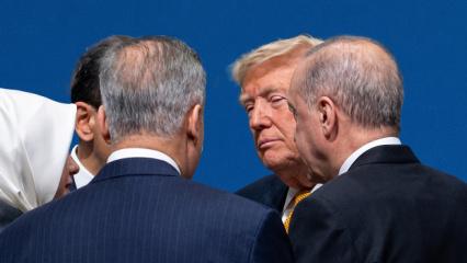 Zirve &ouml;ncesi Donald Trump ile ayak&uuml;st&uuml; 4'l&uuml; mini zirve