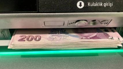Emeklilere zamlı maaş &ouml;demeleri başlıyor! Taban aylık alanlar dikkat