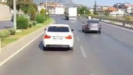 Alanya&rsquo;da itfaiyeye yol vermeyen s&uuml;r&uuml;c&uuml; cep telefonu kamerasında