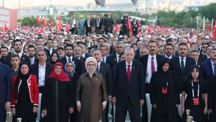 Emine Erdoğan: "Eşsiz direnişi bir kez daha saygı ve minnetle andık"