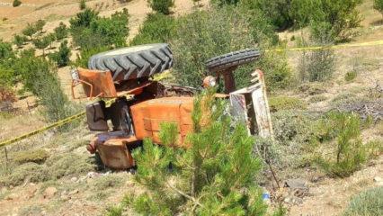 Karaman'da trakt&ouml;r devrildi: 1 &ouml;l&uuml;