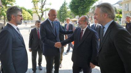 K&uuml;lt&uuml;r ve Turizm Bakanı Ersoy, Prof. Dr. Mehmet G&ouml;rmez ile bir araya geldi