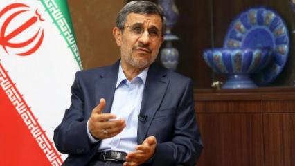 Mossad ile gizlice g&ouml;r&uuml;şt&uuml;ğ&uuml; iddia edilmişti: Ahmedinejad ortaya &ccedil;ıktı!