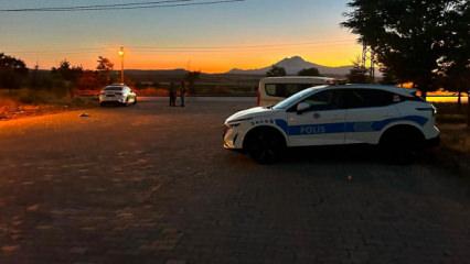 Polisten ka&ccedil;arken yardım i&ccedil;in gelen vatandaşı ezdi: 1 &ouml;l&uuml;, 1&rsquo;i polis 2 yaralı