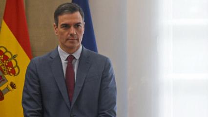Sanchez "tarih yazıyoruz" diye duyurdu: Sınır kapısını kaldırdılar