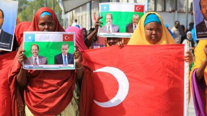 Somalili Bakandan T&uuml;rk&ccedil;e mesaj: Bizim i&ccedil;in tercih değil, sorumluluk