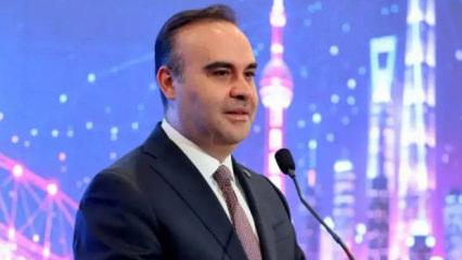 T&uuml;rk bilim insanları Kuzey Kutbu'ndaki deniz buzu hattına ulaştı