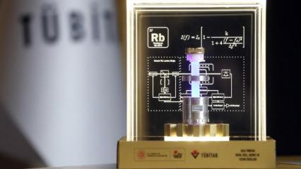 T&uuml;rkiye'nin yerli atomik saati uzaya fırlatıldı