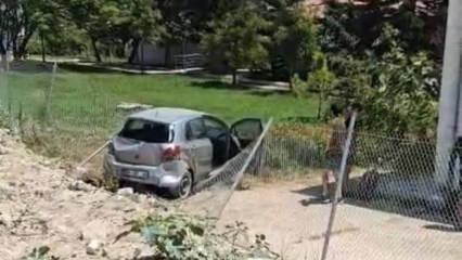 Zincirleme kazada otomobil enstit&uuml;n&uuml;n bah&ccedil;esine d&uuml;şt&uuml;: 3 yaralı