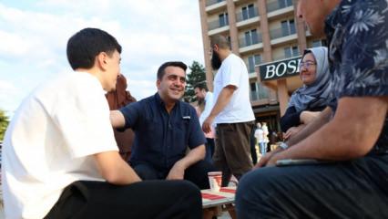 YTB Başkanı Abdulhadi Turus, sıla yolunda vatandaşları karşıladı 