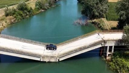 3 yıldır yapılmadı.. Yunanistan'da 20 dakika kazanmak i&ccedil;in yıkık k&ouml;pr&uuml;de &ouml;l&uuml;mle dans