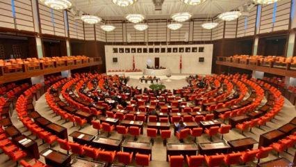 CHP&rsquo;den ayrılan milletvekillerinin ardından Meclis&rsquo;teki sandalye dağılımı