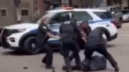 ABD'de polis dehşeti! Siyahi ş&uuml;pheliyi başından vurarak &ouml;ld&uuml;rd&uuml;