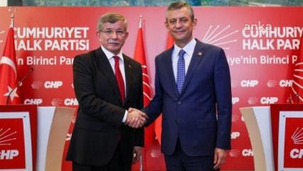 Davutoğlu'ndan &Ouml;zg&uuml;r &Ouml;zel'e 'k&uuml;&ccedil;&uuml;k parti' iması: Yolun sonuna geldik
