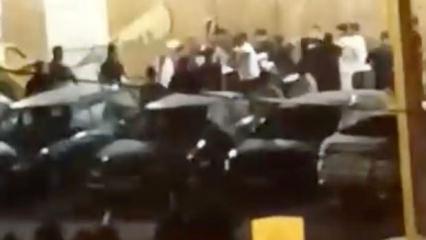 Başakşehir&rsquo;de iki grup birbirine girdi: Sopa ve flama direkleriyle saldırdılar