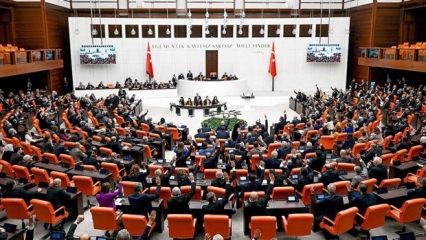En d&uuml;ş&uuml;k emekli aylığı ile ilgili yeni gelişme! 6 madde daha kabul edildi