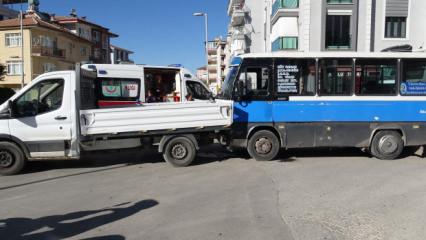 Freni boşalan yolcu minib&uuml;s&uuml; dehşet sa&ccedil;tı! &Ouml;n&uuml;ne gelene &ccedil;arptı: 7 yaralı var