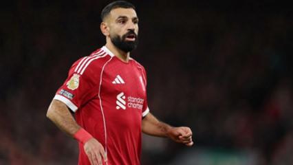 Herkes Beşiktaş'ı beklerken... Ezeli rakipte Salah s&uuml;rprizi
