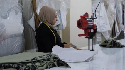 İHH'nın Suriye'deki terzilik at&ouml;lyesinde 32 kadın istihdam ediliyor