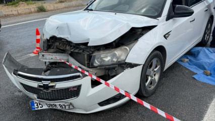İzmir&rsquo;de iki ara&ccedil; &ccedil;arpıştı: &Ouml;l&uuml; ve yaralılar var