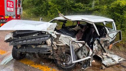 Karab&uuml;k'te TIR ile otomobil &ccedil;arpıştı: 1 &ouml;l&uuml;, 2 ağır yaralı