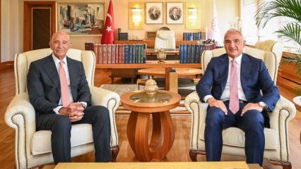 Bakan Ersoy ve Tom Barrack'tan ortak mesaj: Ka&ccedil;ırılan tarihi eserler i&ccedil;in yeni d&ouml;nem! 