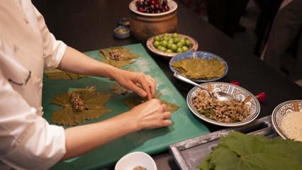 Turist en &ccedil;ok yemeğe para harcadı: T&uuml;rkiye'nin gastronomik &ccedil;eşitliliği kasayı doldurdu!