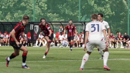 Milli yıldızdan 4 dakikada 2 gol! Hazırlık ma&ccedil;ında 10-1'lik tarihi skor