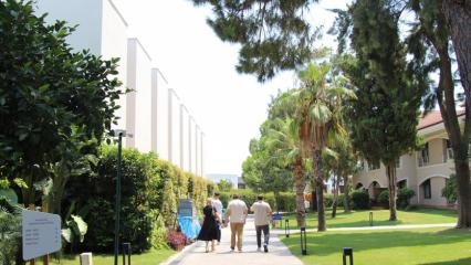 Antalya&rsquo;da 8,5 milyon turist ağırlandı! Turizm sezonu sonbahara uzuyor
