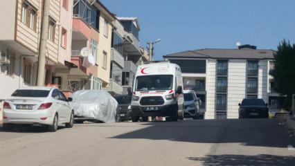 Bursa'da kan donduran olay! Evinin salonunda kanlar i&ccedil;inde &ouml;l&uuml; bulundu