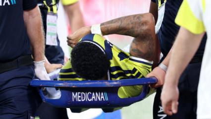 Fenerbah&ccedil;e'ye sakatlık şoku! Yıldız isim g&ouml;zyaşları i&ccedil;inde &ccedil;ıktı